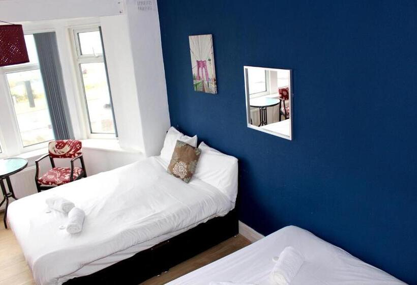 Quarto Familiar, Henson  Pleasure Beach