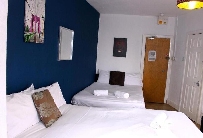 Quarto Familiar, Henson  Pleasure Beach