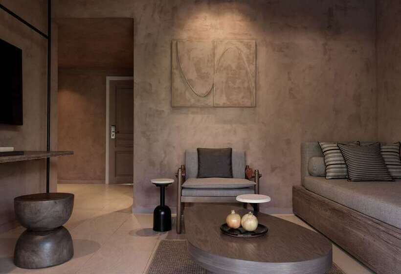 اتاق لوکس با تخت بزرگ, Hilton Alexandria King S Ranch