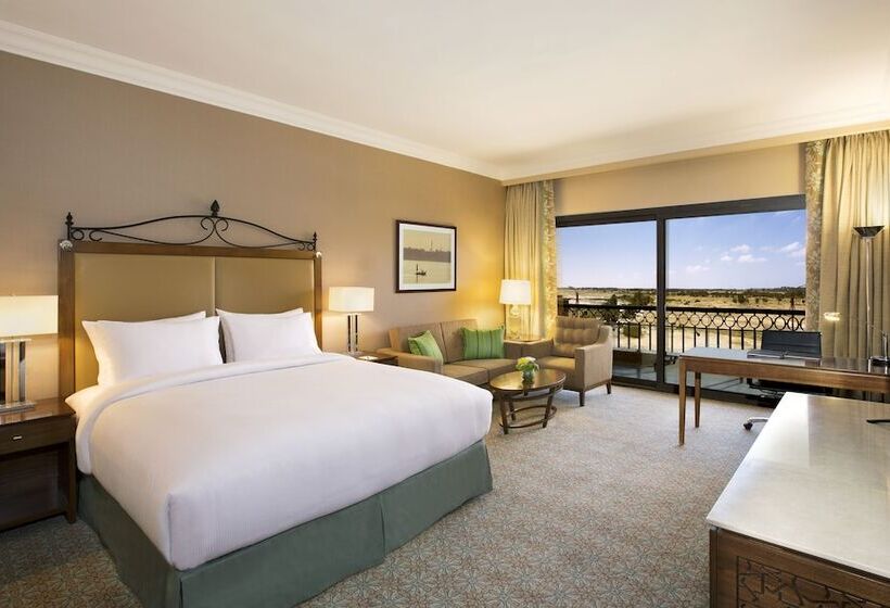 اتاق اجرایی, Hilton Alexandria King S Ranch