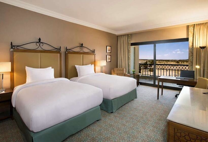 장애인을 위한 스탠다드 룸, Hilton Alexandria Kings Ranch Resort