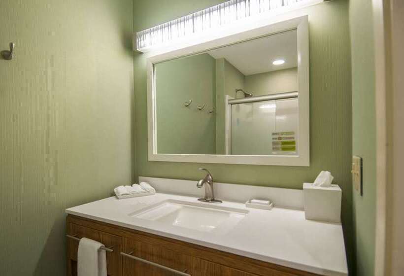 استودیوی پریمیوم, Home2 Suites By Hilton Midland