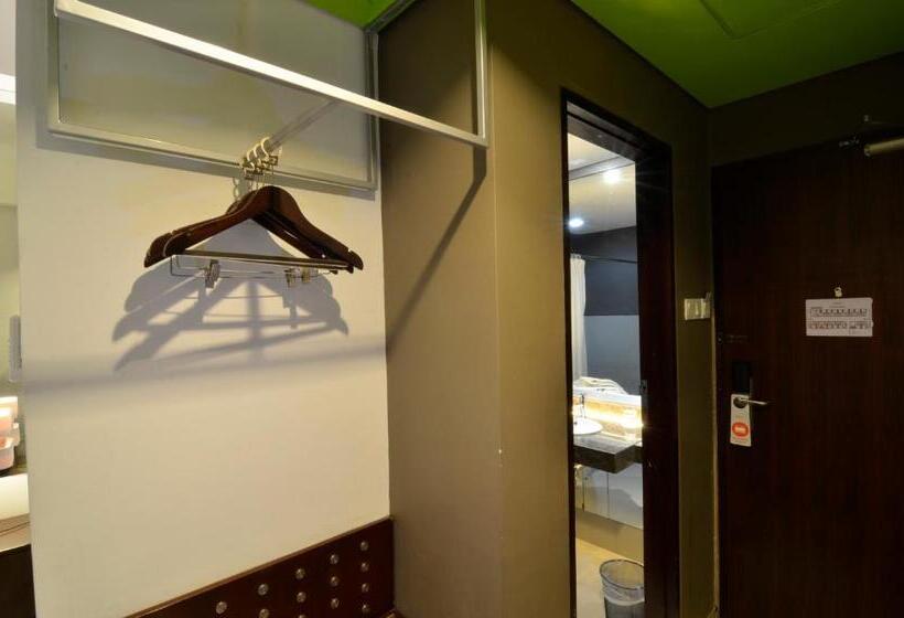 اتاق استاندارد, Howard Johnson By Wyndham Pekalongan