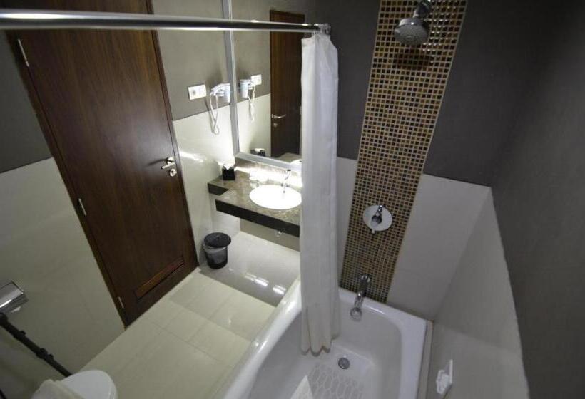 اتاق استاندارد, Howard Johnson By Wyndham Pekalongan