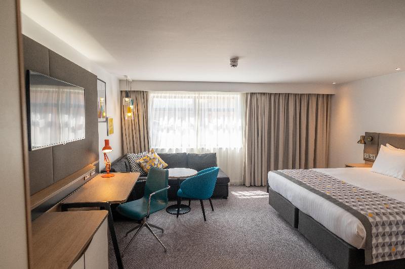 سوییت جونیور, Mercure Iguazu Hotel Iru