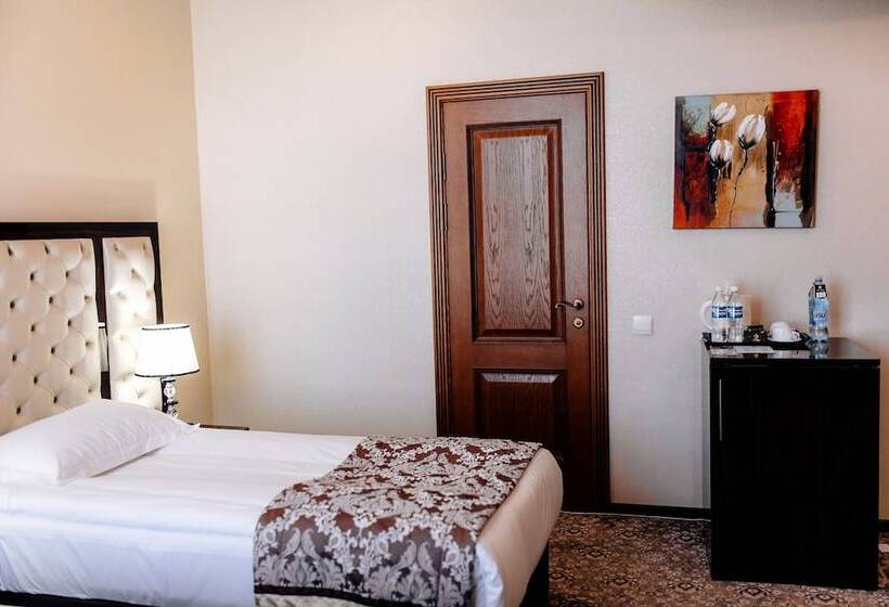 스탠다드 룸, Plaza Hotel Bishkek