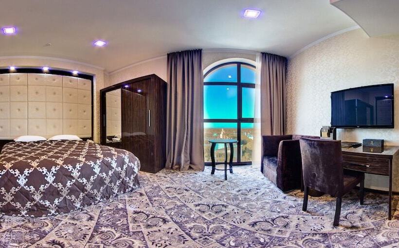 수피리어 스위트, Plaza Hotel Bishkek