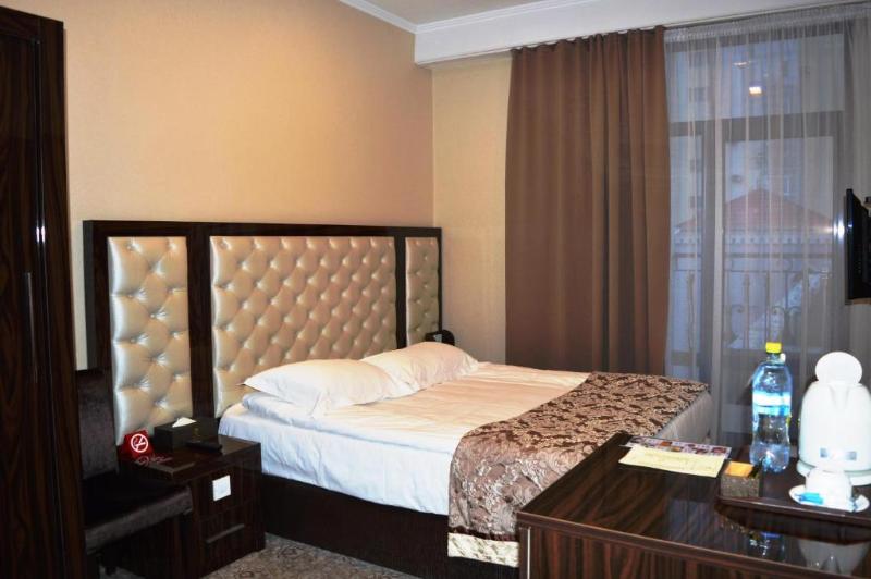 스탠다드 룸, Plaza Hotel Bishkek