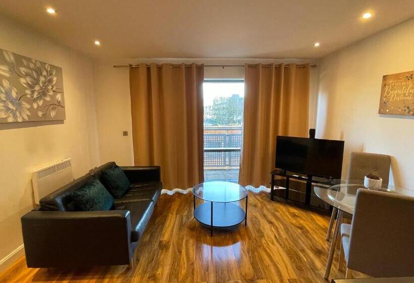 1 Bedroom Apartment City View, Quality City Leicester