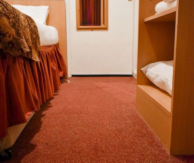 اتاق استاندارد یک نفره, Royal Square Hotel   Nec & Birmingham Airport