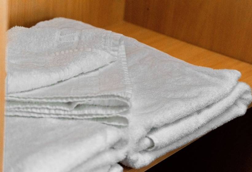 اتاق استاندارد یک نفره, Royal Square Hotel   Nec & Birmingham Airport