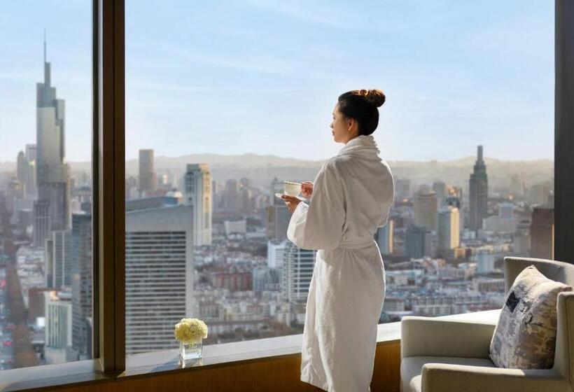 اتاق لوکس با تخت بزرگ, Shangrila Nanjing