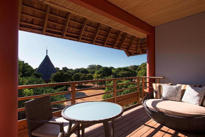 اتاق استاندارد با تخت بزرگ, Sheraton New Caledonia Deva Spa & Golf Resort