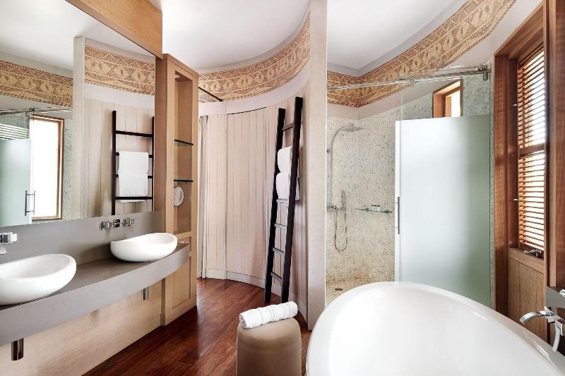 ویلای استاندارد با چشم‌انداز باغ, Sheraton New Caledonia Deva Spa & Golf Resort