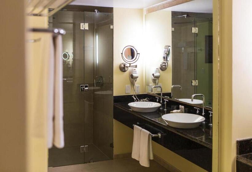 اتاق لوکس, Sunsol Unik Luxury