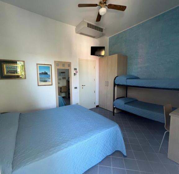 اتاق استاندارد چهار تخته, Villa Dei Fiori   Sul Mare Con Piscina