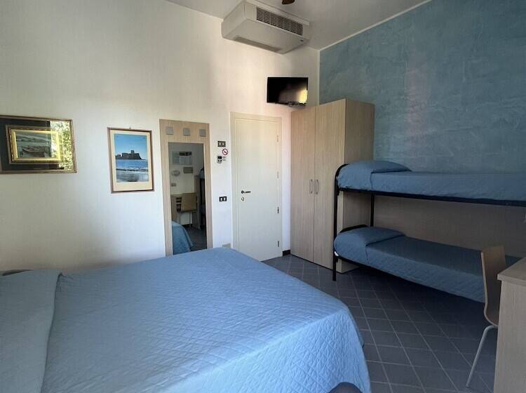اتاق استاندارد چهار تخته, Villa Dei Fiori   Sul Mare Con Piscina