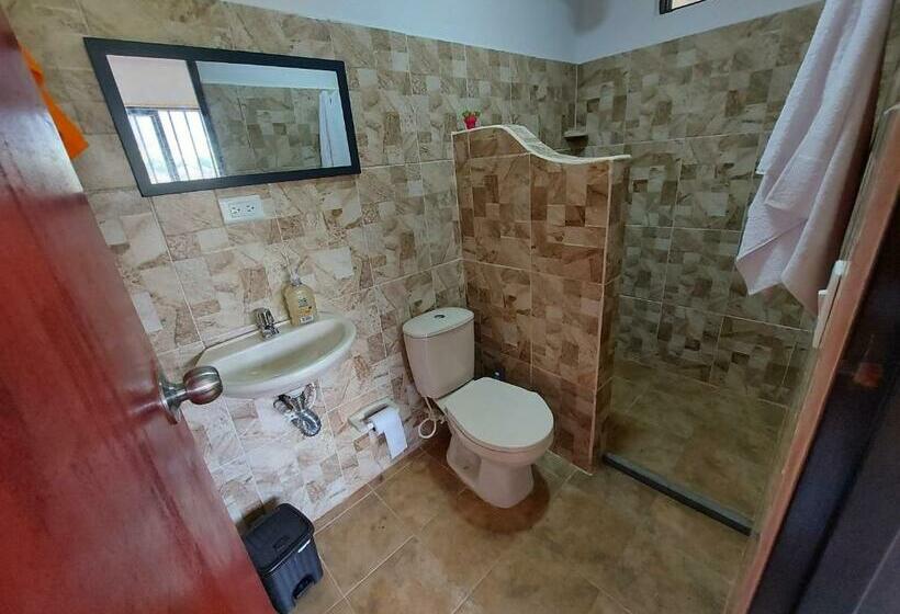 1 Bedroom Apartment Lake View, Donde Andres Campestre   Guatape