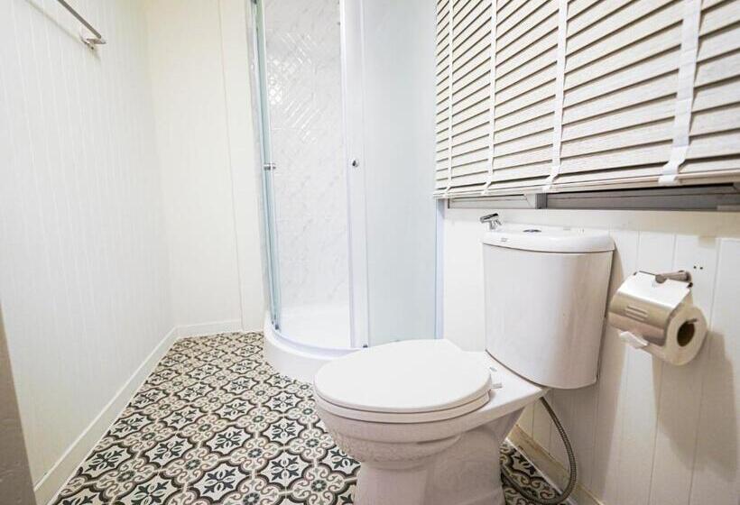 اتاق اکونومی, Roomquest Rim Praya Dinsor Road