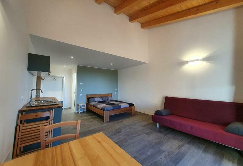 اتاق لوکس, Agriturismo Budin