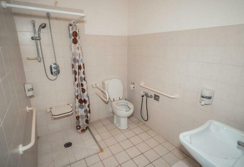 اتاق استاندارد سه نفره, Affittacamere L Alunno