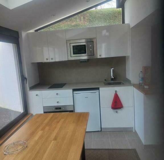 اتاق استاندارد با چشم‌انداز باغ, La Casa Bed&breakfast Entrée Indépendante 26m2 Calme Proche De Tout Wifi Parking Privé Jardin Terras