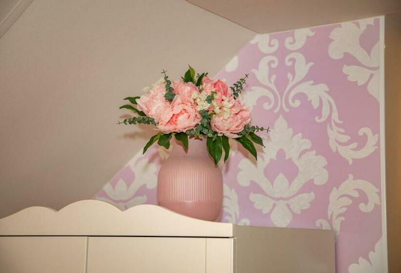 اتاق استاندارد, B&b De Drie Uiltjes