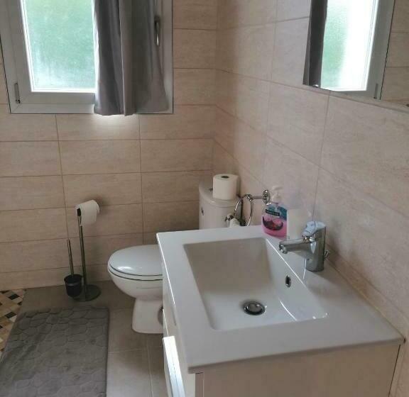 اتاق استاندارد, Chambre Et Table D Hôtes La Meule