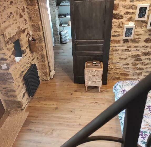 اتاق خانوادگی, La Ville Es Riez Chambre D Hôtes