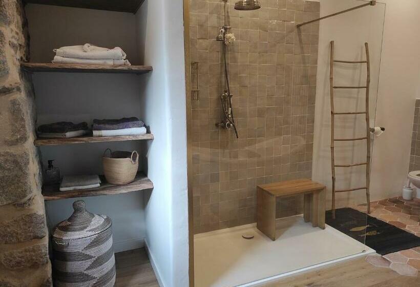 اتاق خانوادگی, La Ville Es Riez Chambre D Hôtes