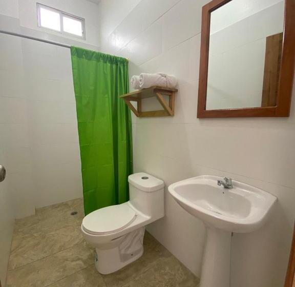 اتاق خانوادگی, Samana Hostal, Puerto Engabao