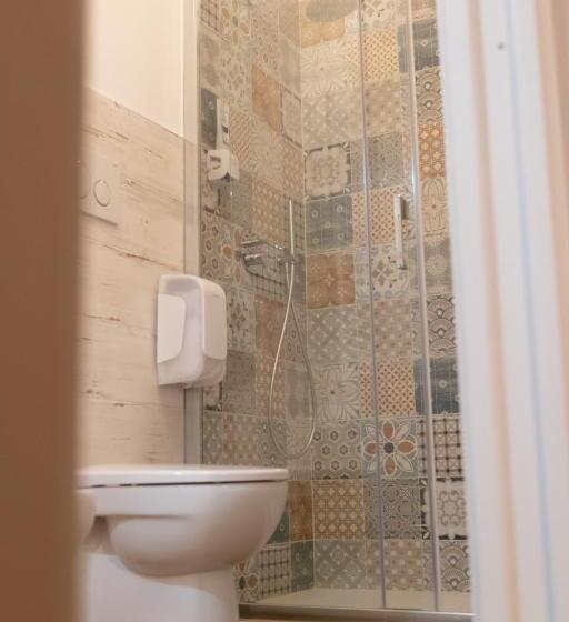 اتاق استاندارد با چشم‌انداز استخر, Agriturismo Casa Chiara