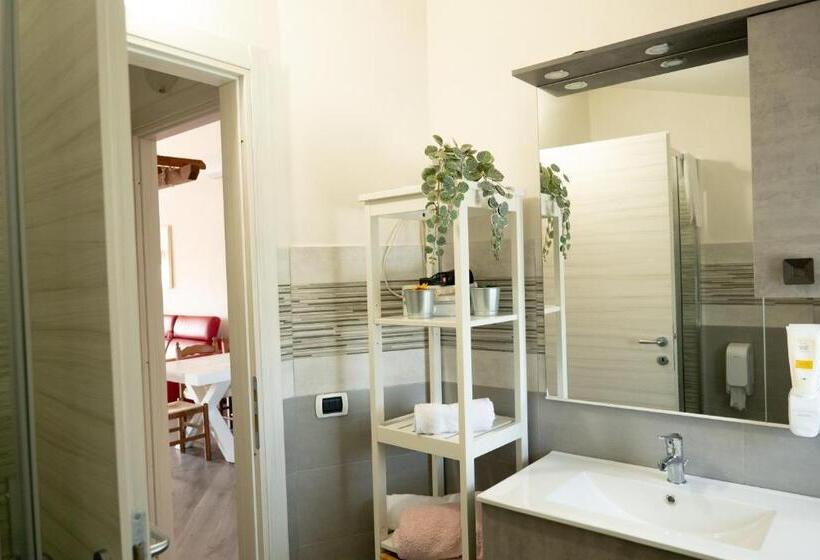 اتاق خانوادگی, Agriturismo Casa Chiara