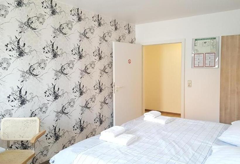 2 Bedroom Apartment, Aparthotel B & L