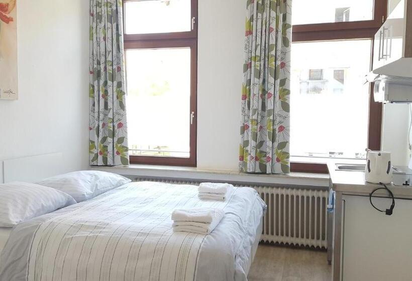 اتاق استاندارد, Aparthotel B & L
