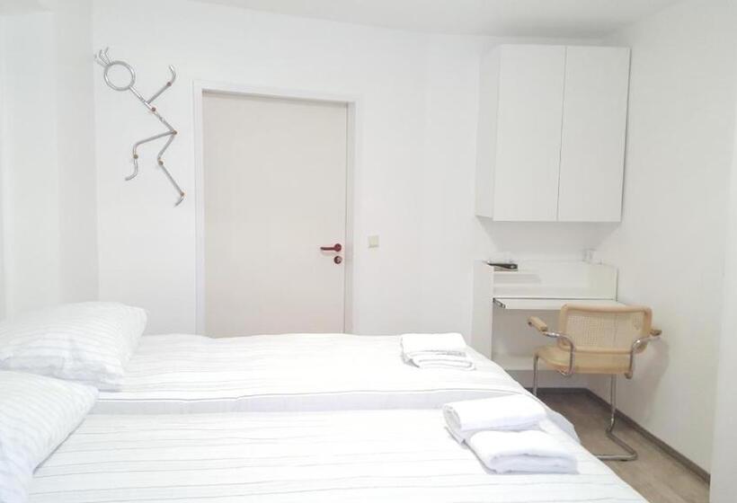 اتاق استاندارد, Aparthotel B & L