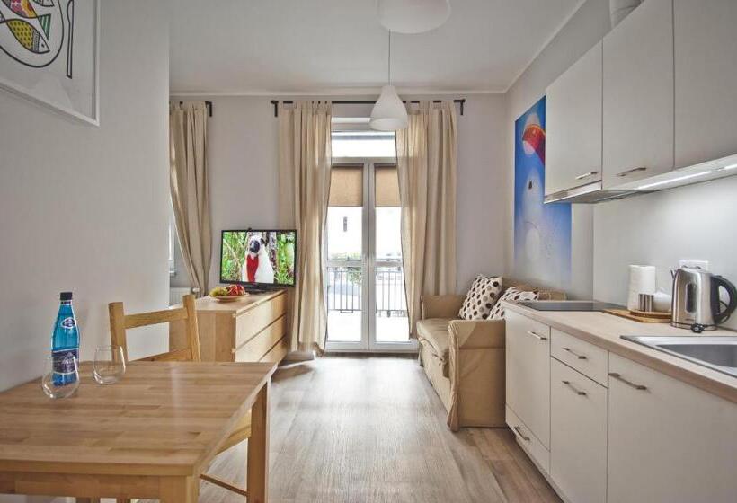 テラス付きスタンダードワンルーム, Apartamenty Leszno