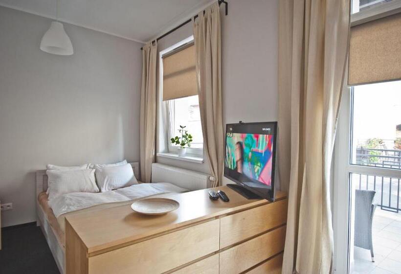 استودیو استاندارد با تراس, Apartamenty Leszno