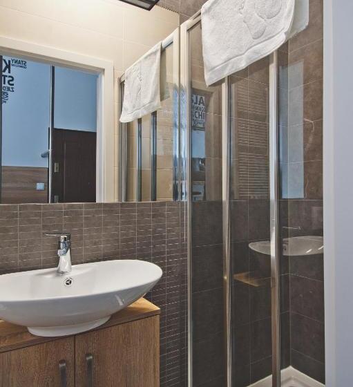 اتاق استاندارد یک نفره, Apartamenty Leszno