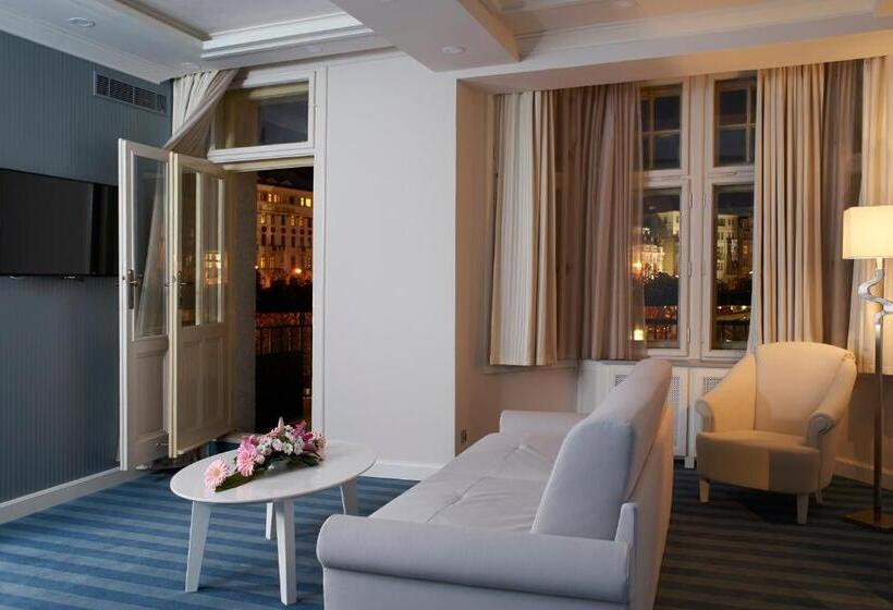 سوییت لوکس, Ea Hotel Atlantic Palace