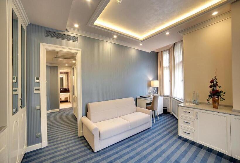 سوییت لوکس, Ea Hotel Atlantic Palace