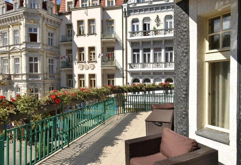 سوییت لوکس, Ea Hotel Atlantic Palace