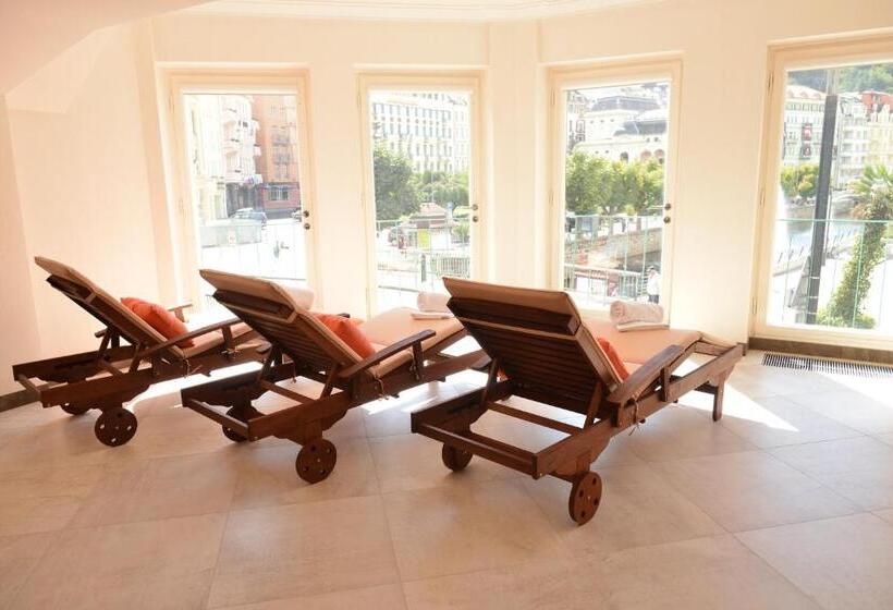 اتاق لوکس, Ea Hotel Atlantic Palace