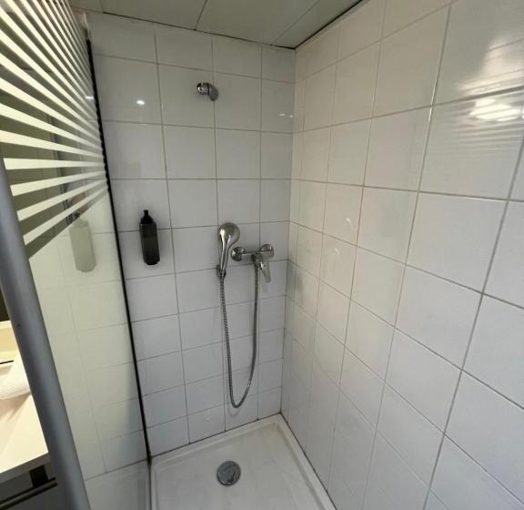 اتاق خانوادگی, Ibis Budget Marseille Est Porte D Aubagne