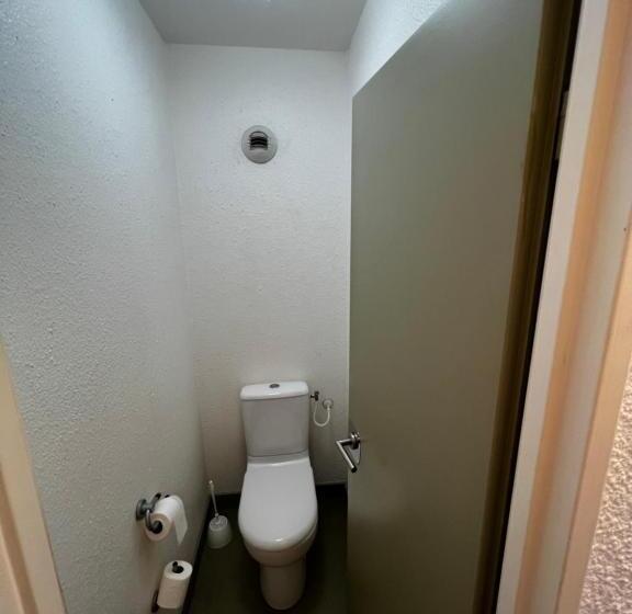 اتاق خانوادگی, Ibis Budget Marseille Est Porte D Aubagne