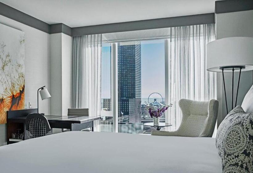اتاق پرمیوم, Loews Chicago