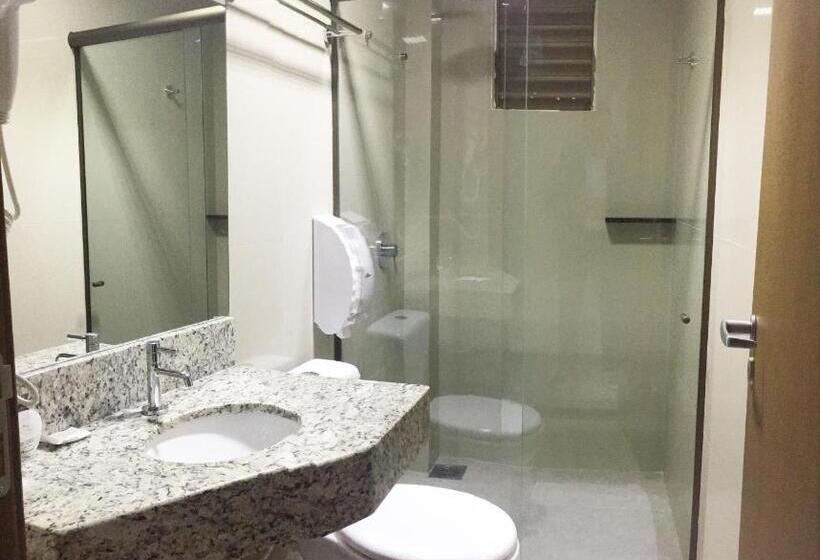 اتاق استاندارد سه نفره, Master Gold Hotel Express