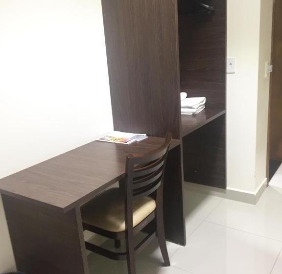 اتاق لوکس, Master Gold Hotel Express
