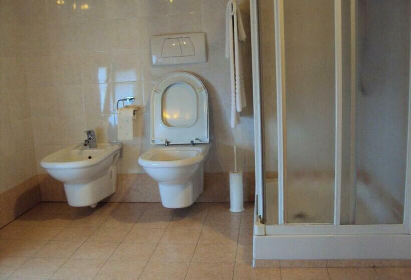 اتاق استاندارد سه نفره, Agriturismo Sant' Anna