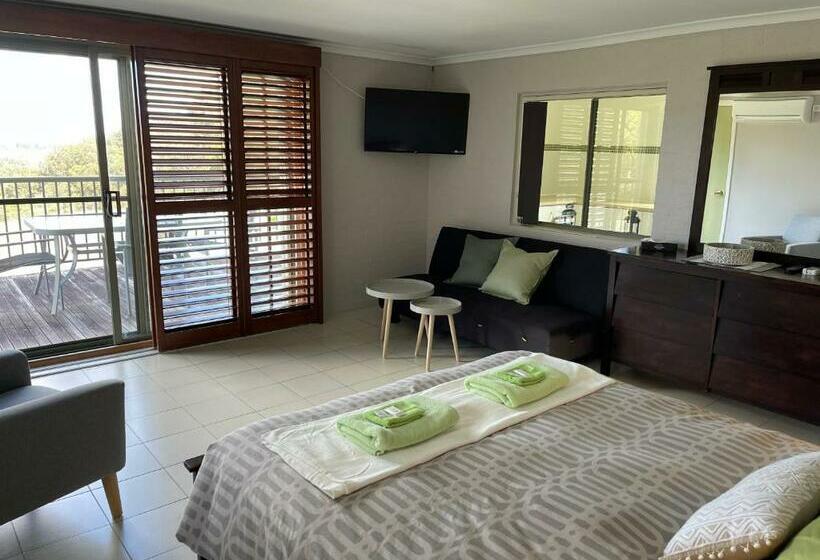 اتاق لوکس, Sinclairs Country Retreat